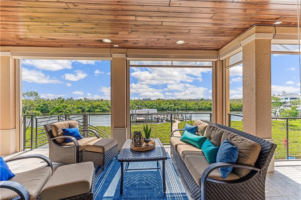 JONATHAN HARBOUR - Residential