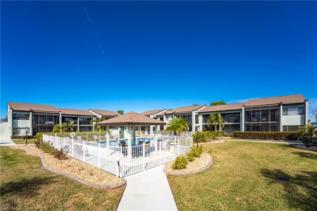 CAPSTAN CLUB CONDO - Residential