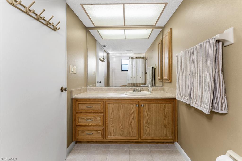 CAPSTAN CLUB CONDO - Residential