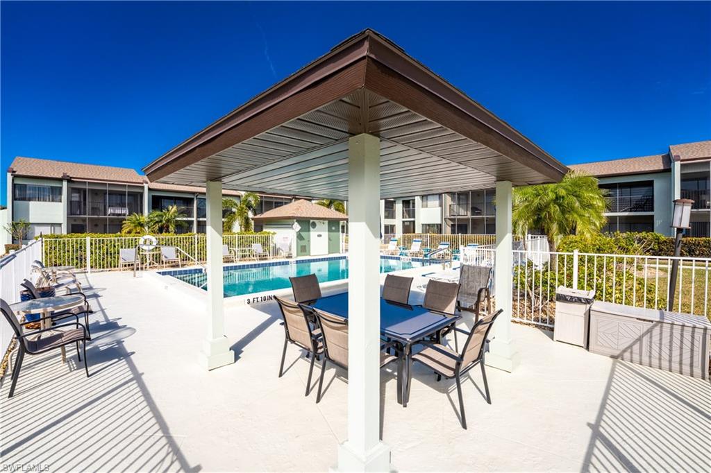 CAPSTAN CLUB CONDO - Residential