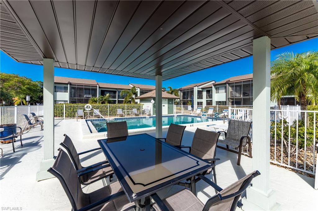 CAPSTAN CLUB CONDO - Residential