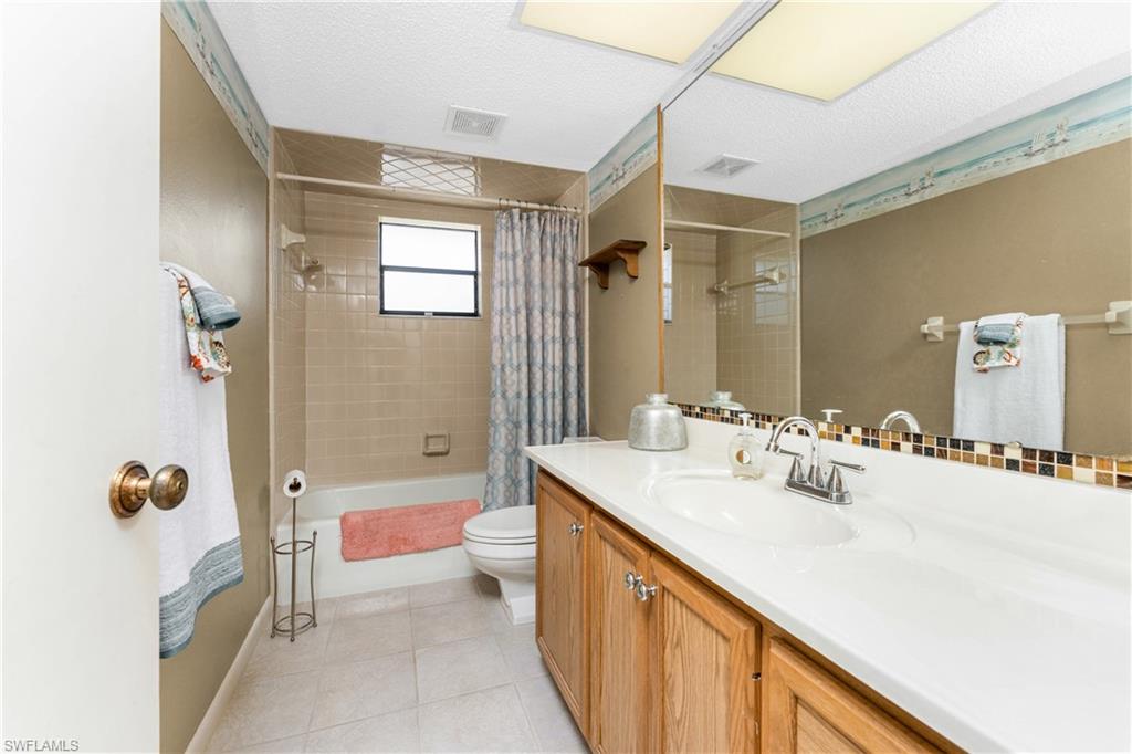 CAPSTAN CLUB CONDO - Residential