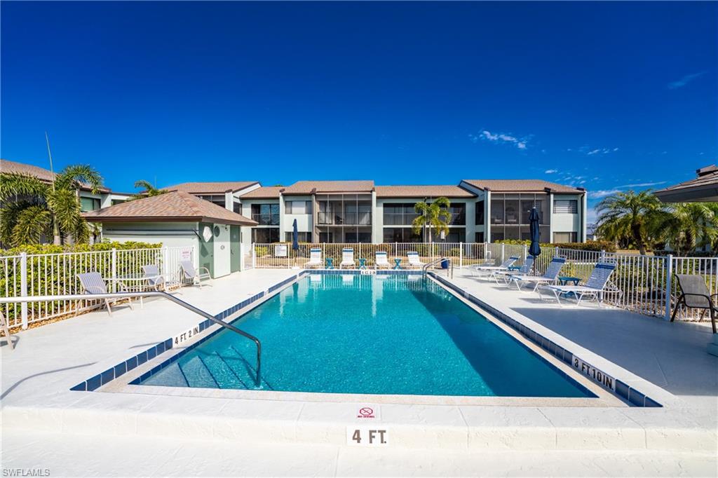 CAPSTAN CLUB CONDO - Residential