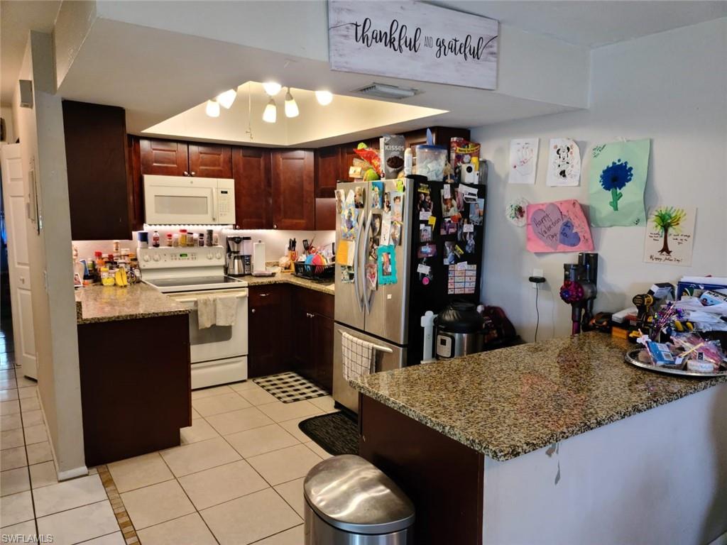 GOLDEN GATE CITY - Residential