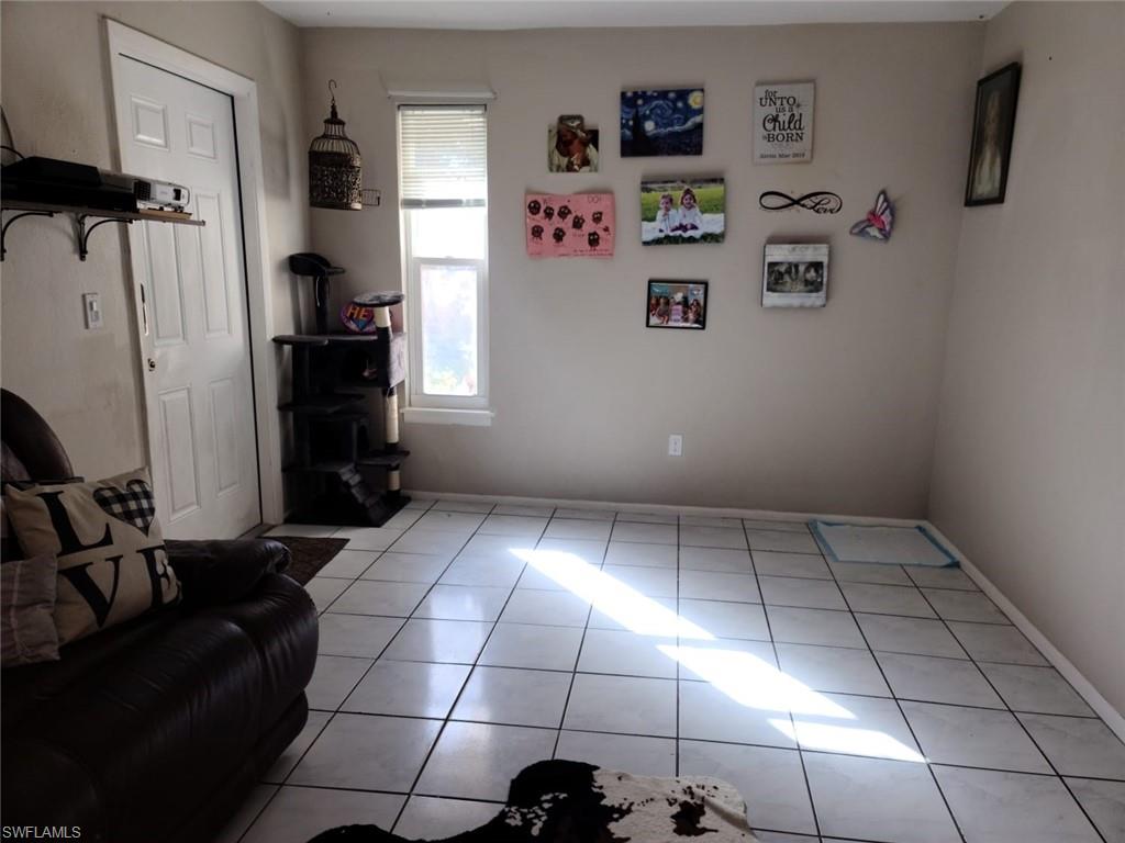 GOLDEN GATE CITY - Residential