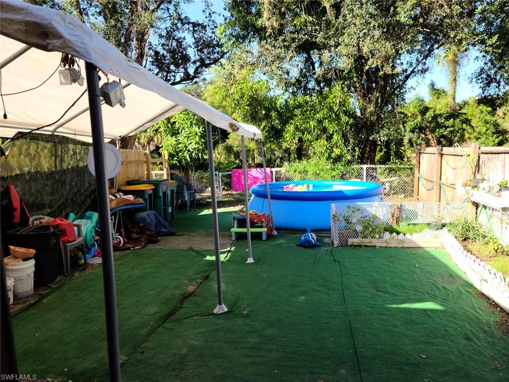 GOLDEN GATE CITY - Residential