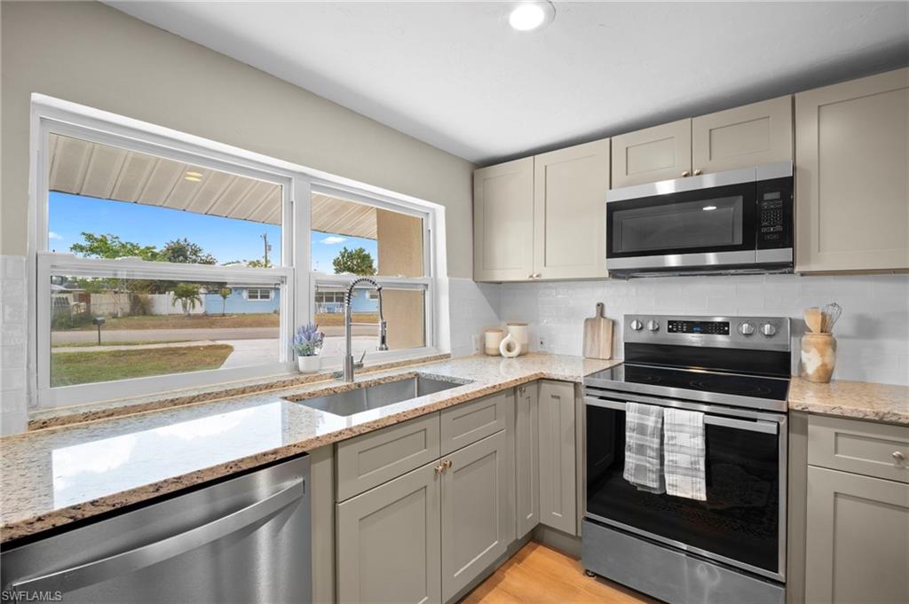 LEHIGH ACRES - Residential