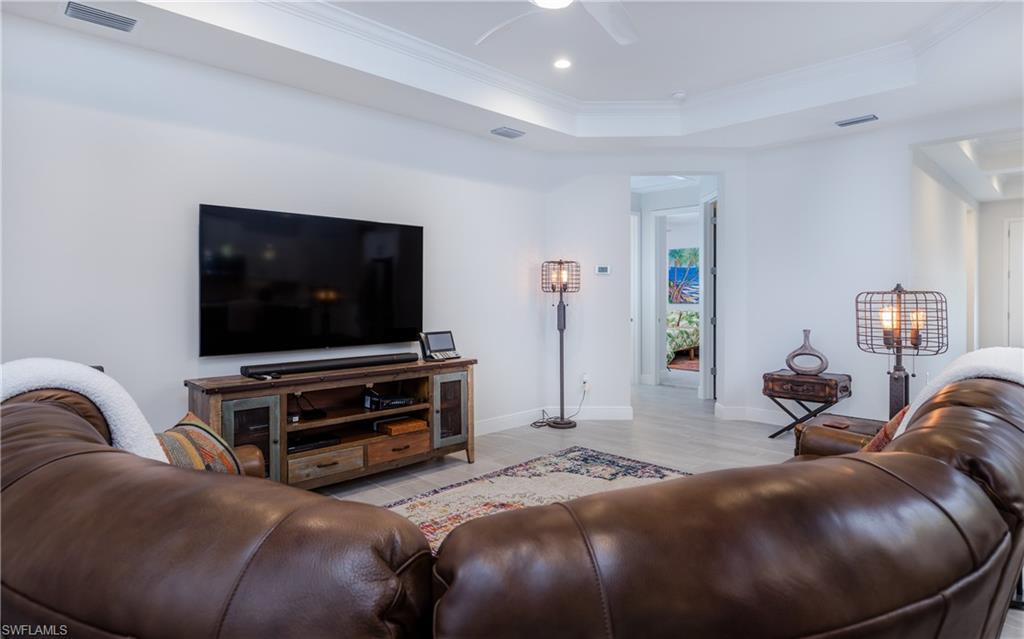 COCONUT COVE - Residential