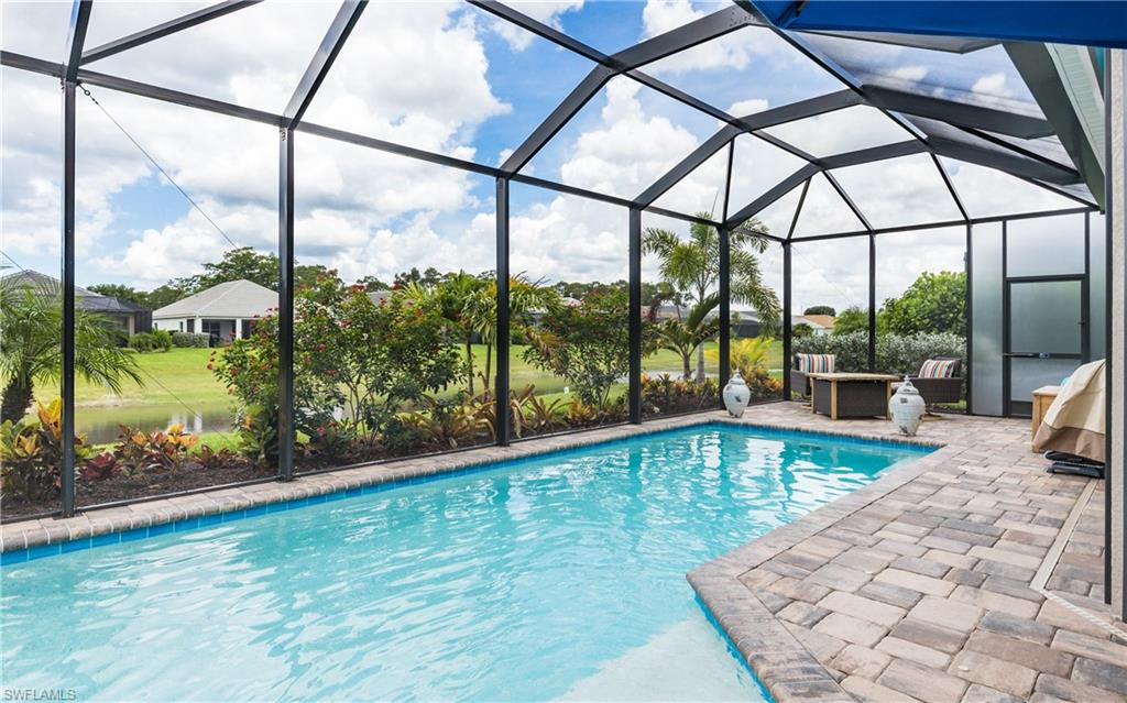 COCONUT COVE - Residential