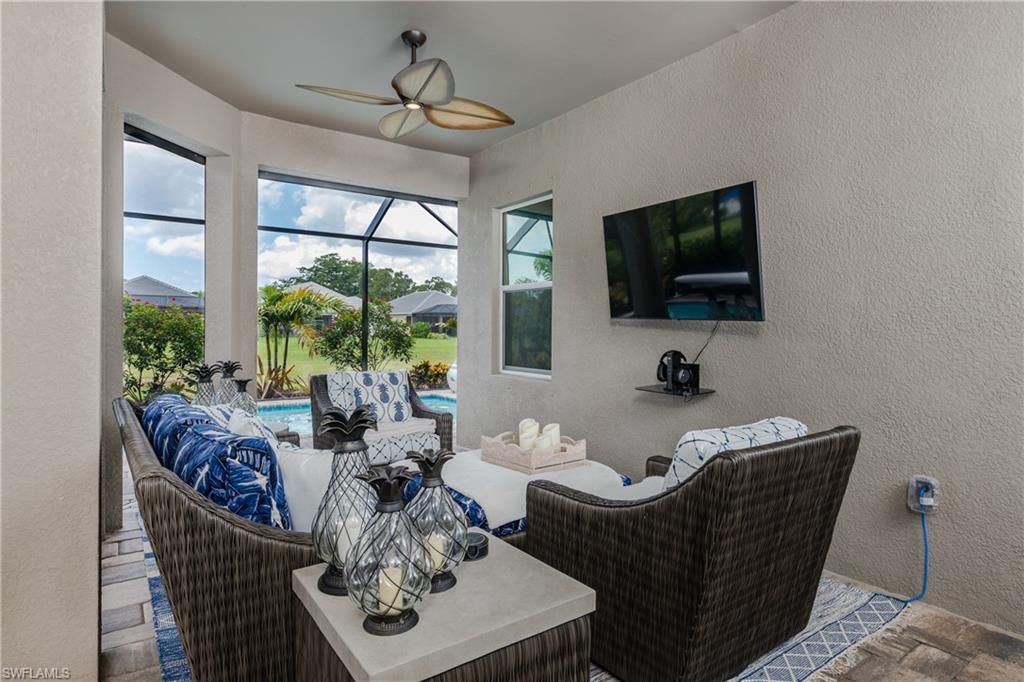 COCONUT COVE - Residential