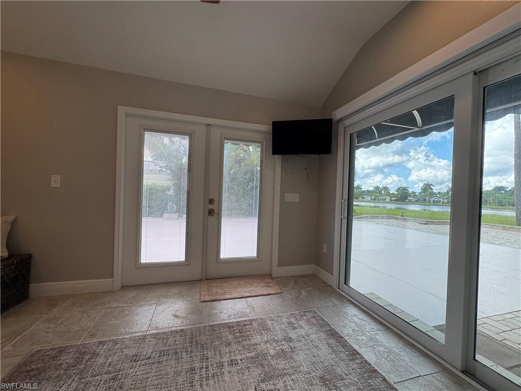 RIVERBEND MOTORCOACH RESORT - Land