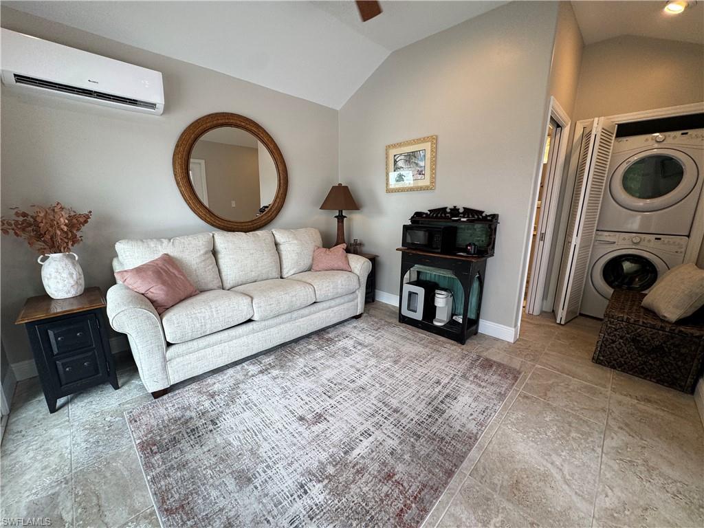 RIVERBEND MOTORCOACH RESORT - Land