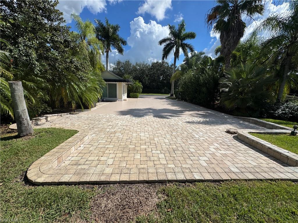 RIVERBEND MOTORCOACH RESORT - Land