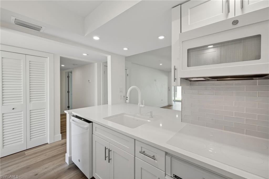 SPANISH CAY CONDO - Residential