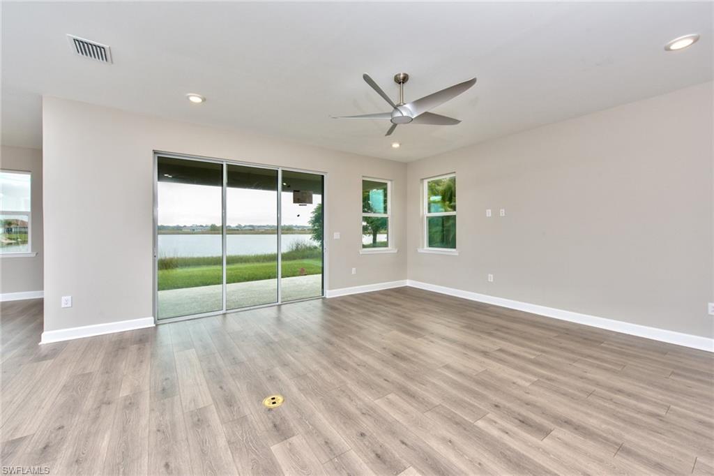 VALENCIA LAKES - Residential Lease