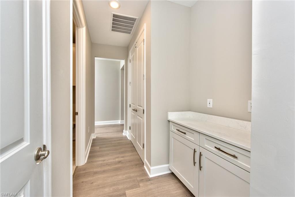 VALENCIA LAKES - Residential Lease