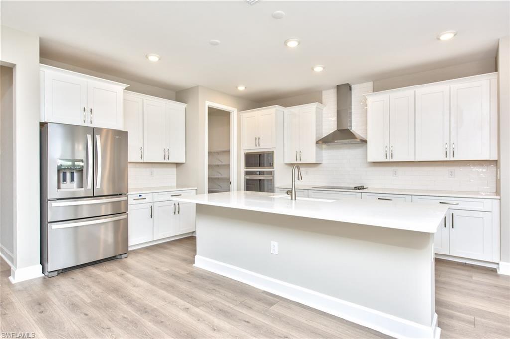 VALENCIA LAKES - Residential Lease