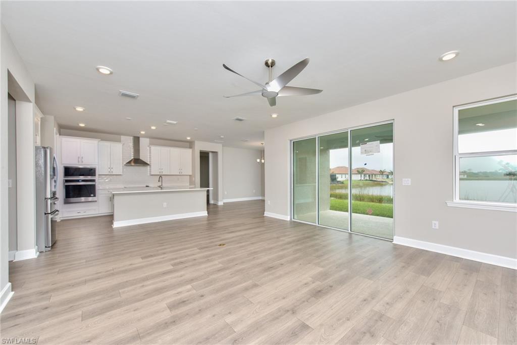 VALENCIA LAKES - Residential Lease