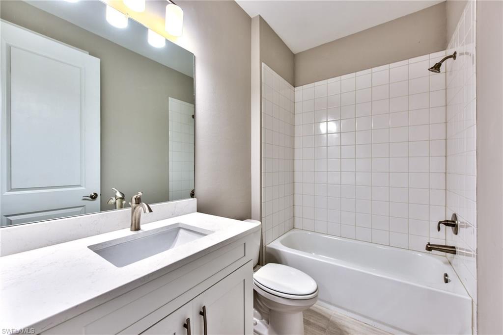 VALENCIA LAKES - Residential Lease