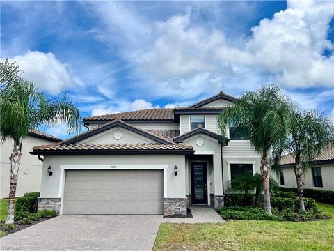 A home in ESTERO