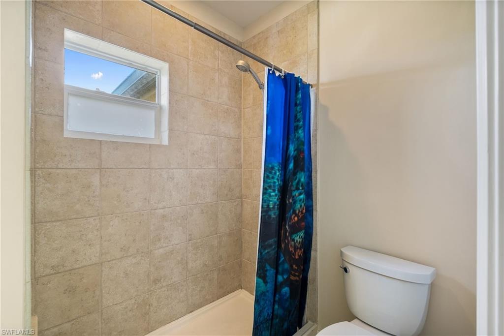 IMPERIAL SHORES - Residential