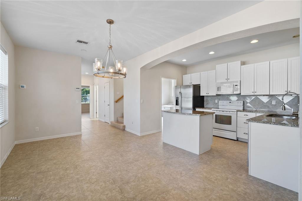 IMPERIAL SHORES - Residential