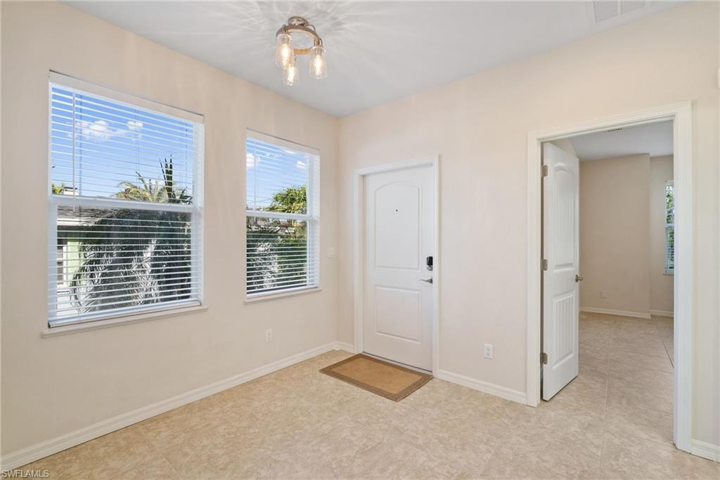 IMPERIAL SHORES - Residential