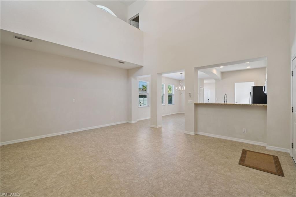 IMPERIAL SHORES - Residential