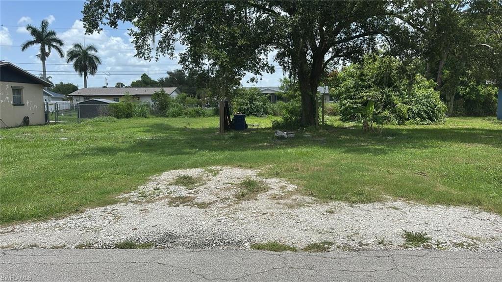 NORTH FORT MYERS - Land