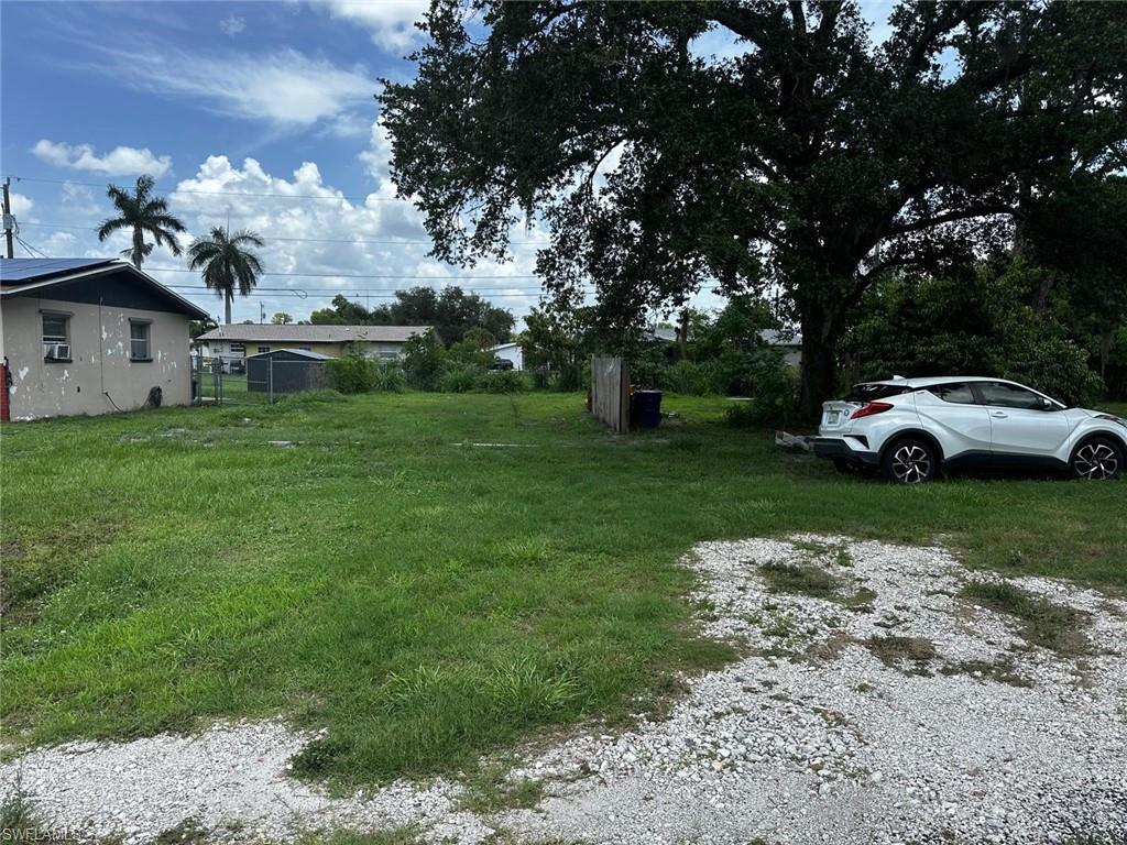 NORTH FORT MYERS - Land