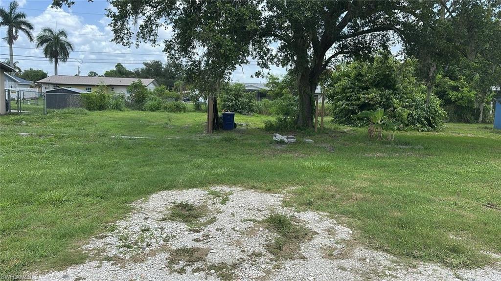 NORTH FORT MYERS - Land