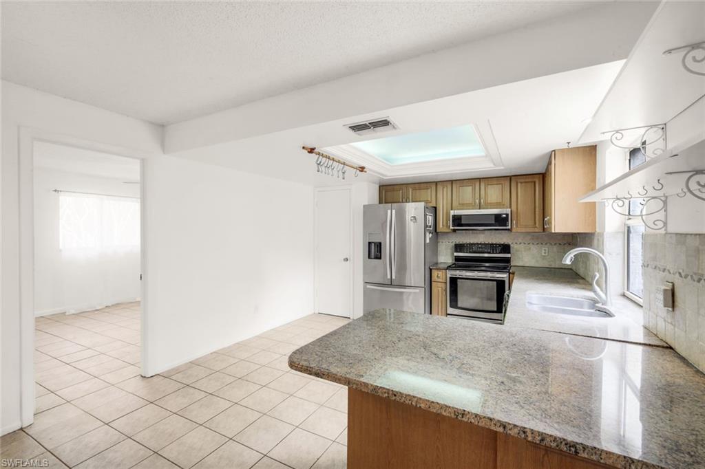 NORTH FORT MYERS - Residential