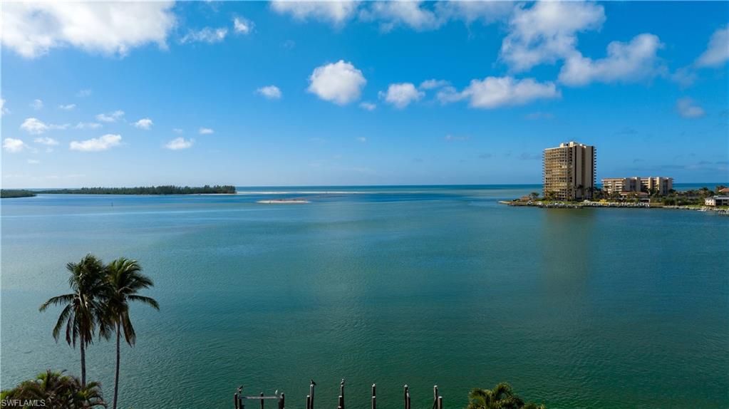 ESTATES - Residential