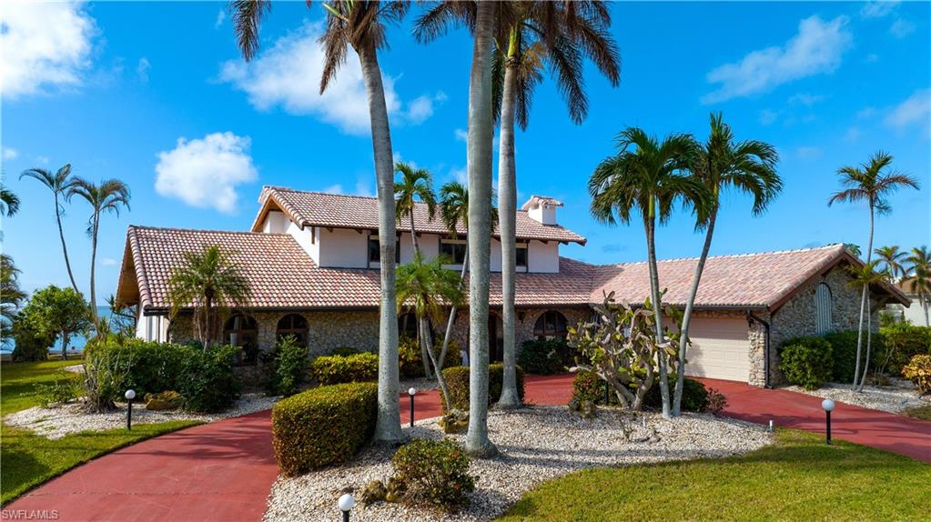 ESTATES - Residential