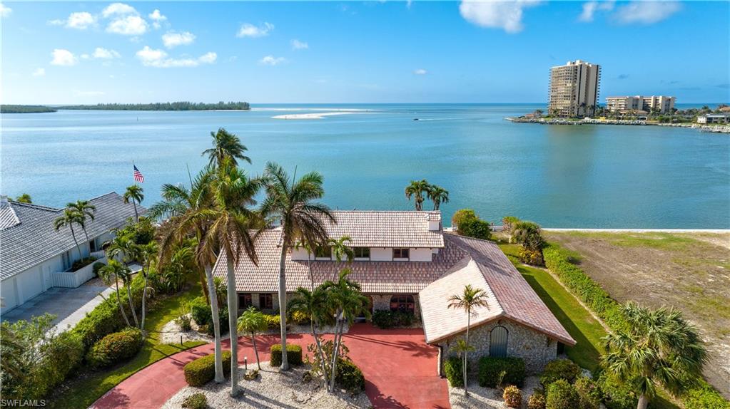 ESTATES - Residential