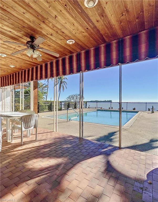 ESTATES - Residential