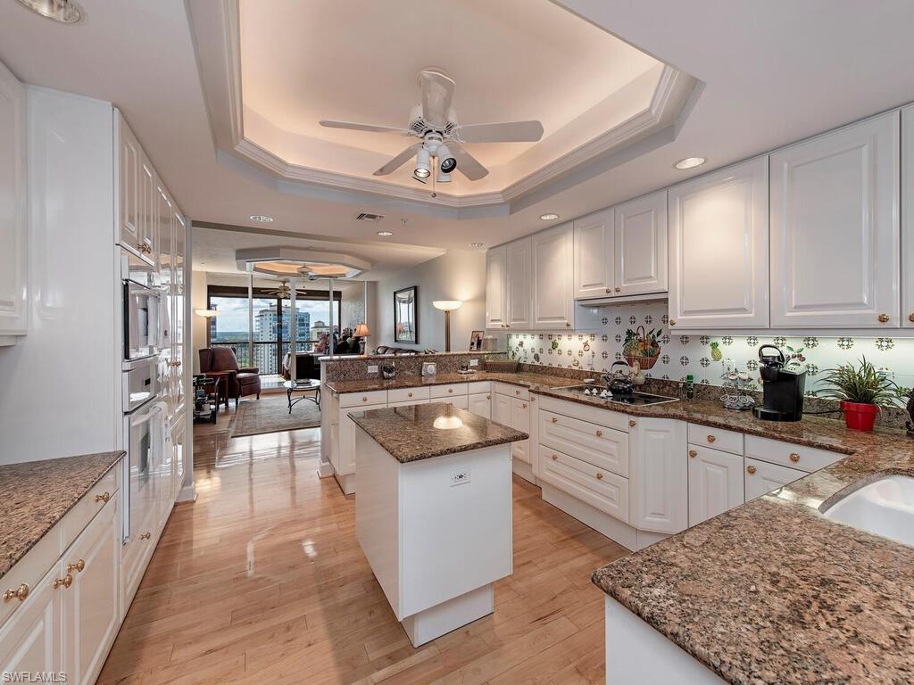 BILTMORE AT BAY COLONY - Residential