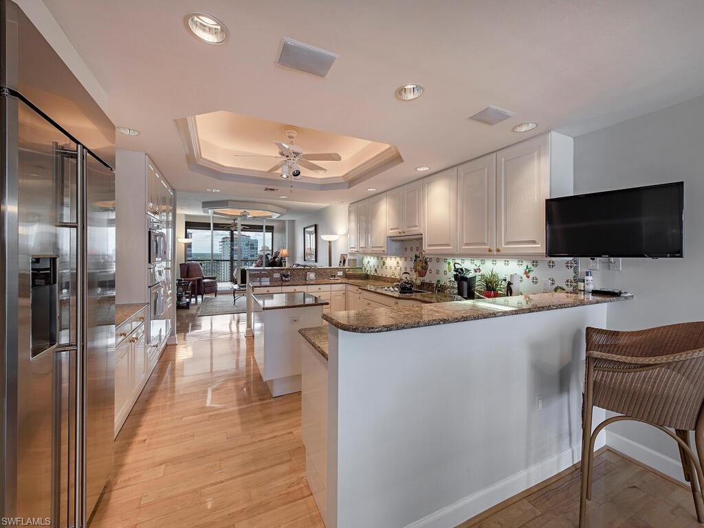 BILTMORE AT BAY COLONY - Residential