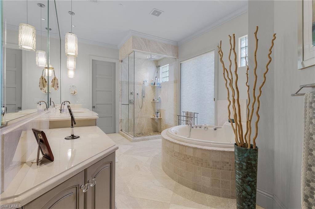 KENSINGTON GARDENS - Residential