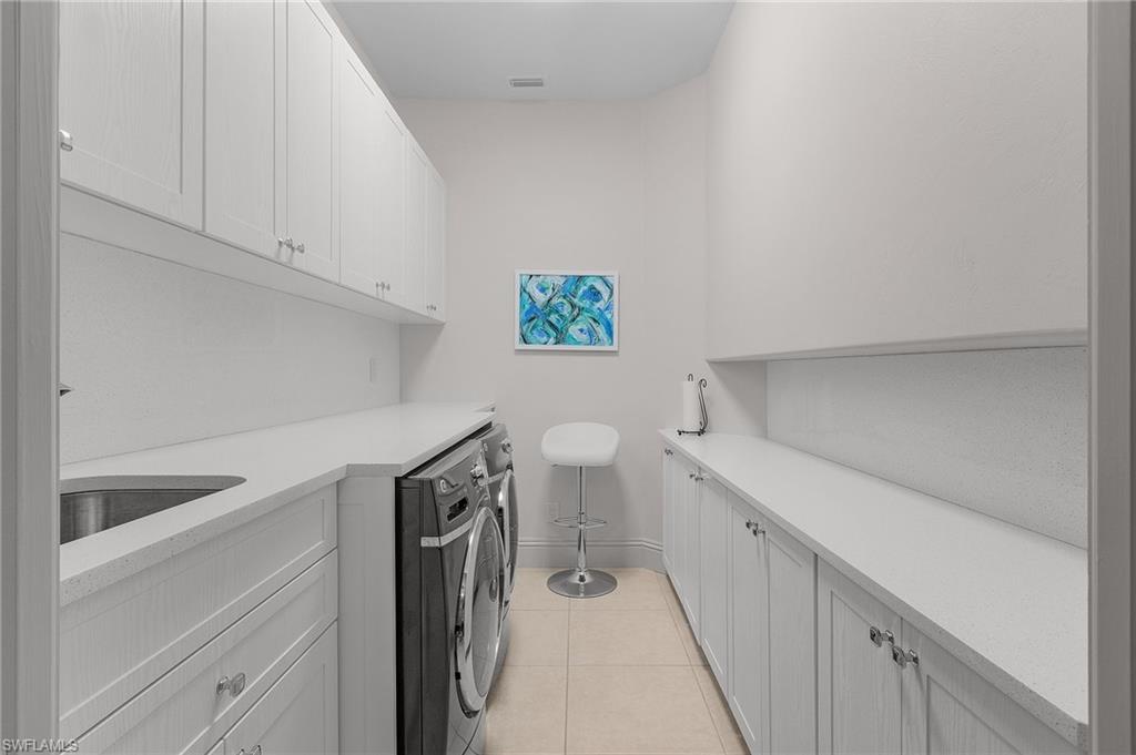 KENSINGTON GARDENS - Residential