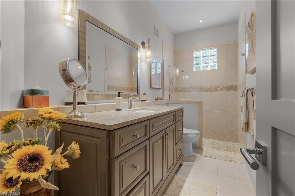 KENSINGTON GARDENS - Residential