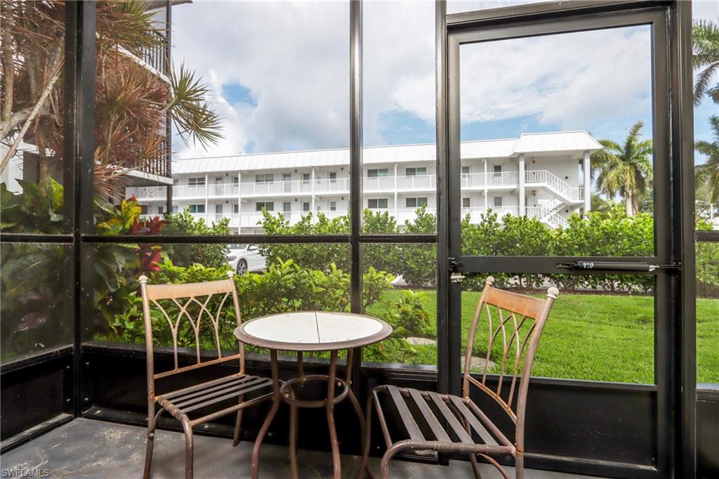 CENTRAL GARDEN - Residential Lease