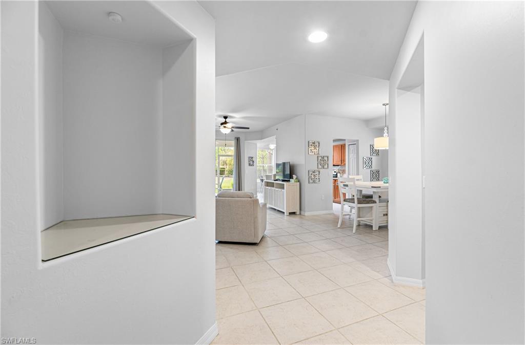 SABAL POINTE - Residential