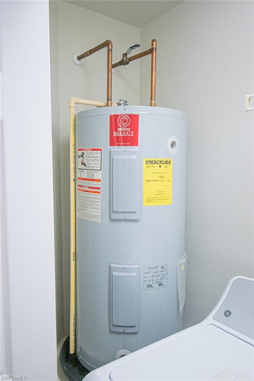 SABAL POINTE - Residential