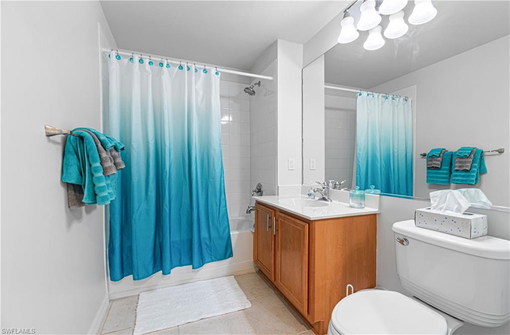 SABAL POINTE - Residential