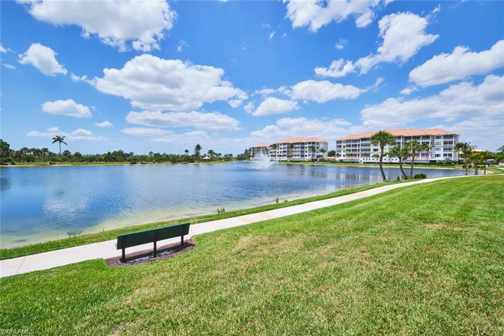 SUTTON WALK - Residential