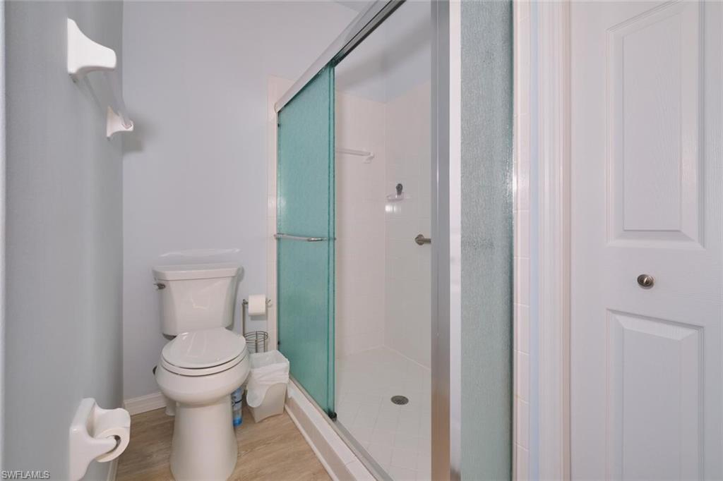 SUTTON WALK - Residential