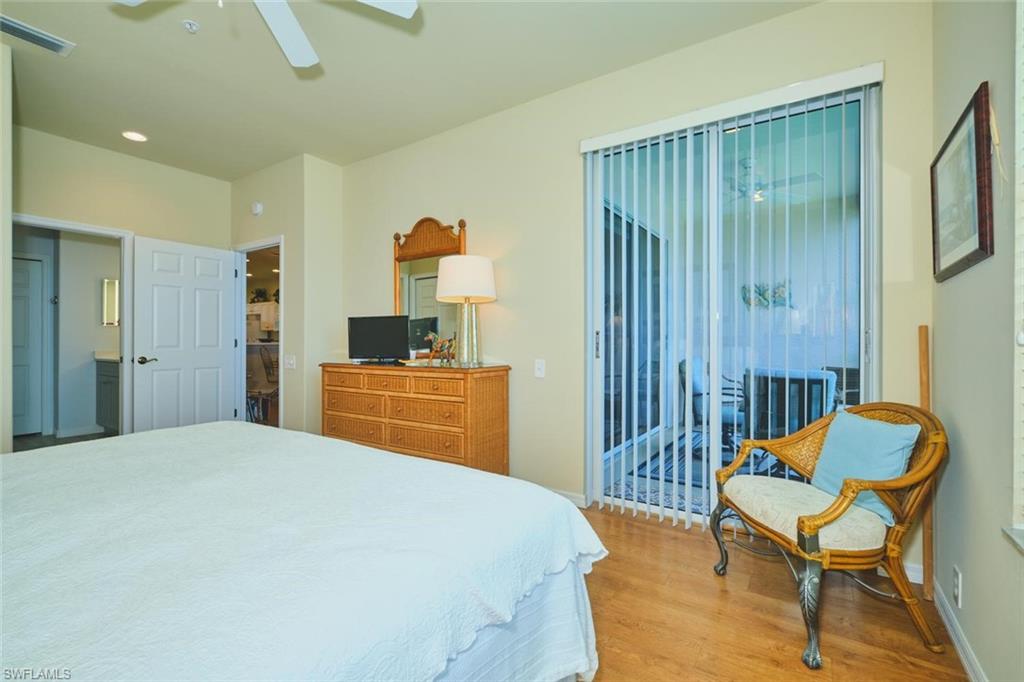 SUTTON WALK - Residential