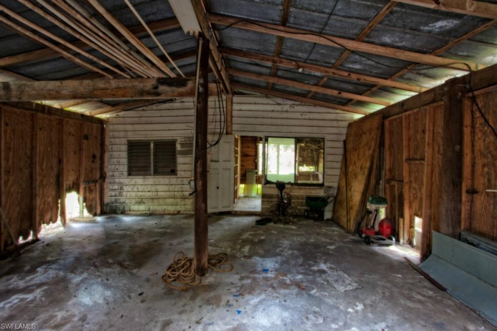 ACREAGE - Residential