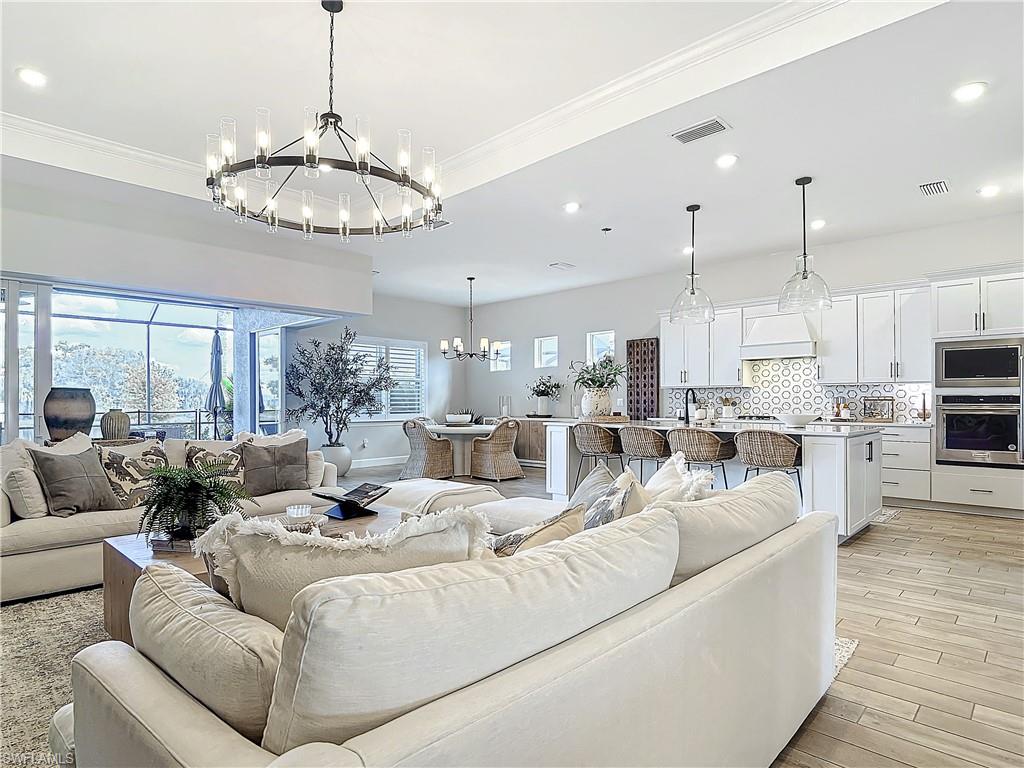 DEL WEBB OAK CREEK - Residential